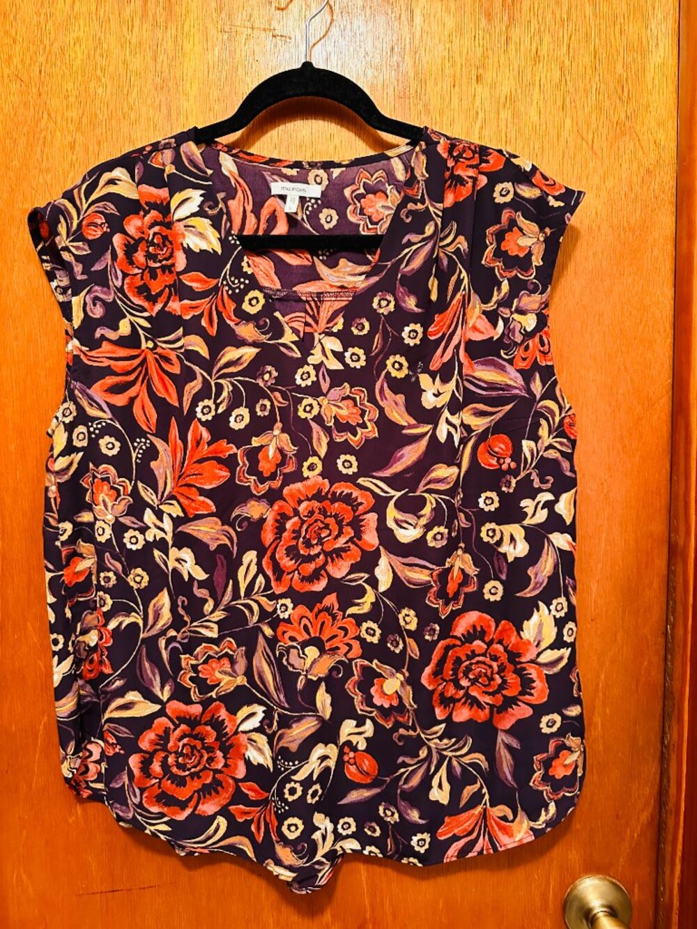 Maurices cap sleeve v-neck blouse size L